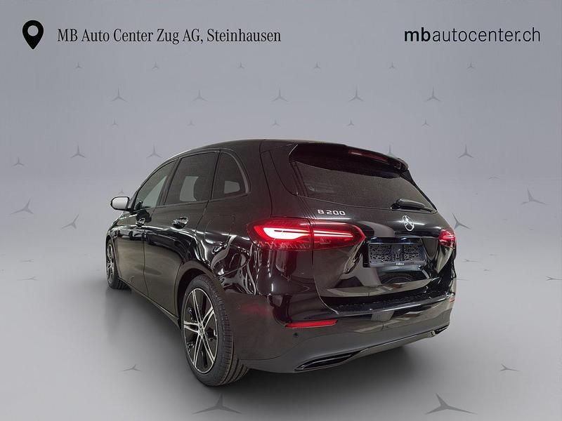 Gebraucht Mercedes B200 Progressive 177 PS (130 kW) 2025 Schwarz Van / Kleinbus