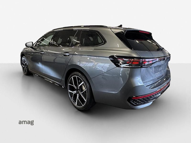 Neu VW Passat R-line 192 PS (141 kW) 2026 Diabas grey metallic  dachlackierung schwarz uni Kombi