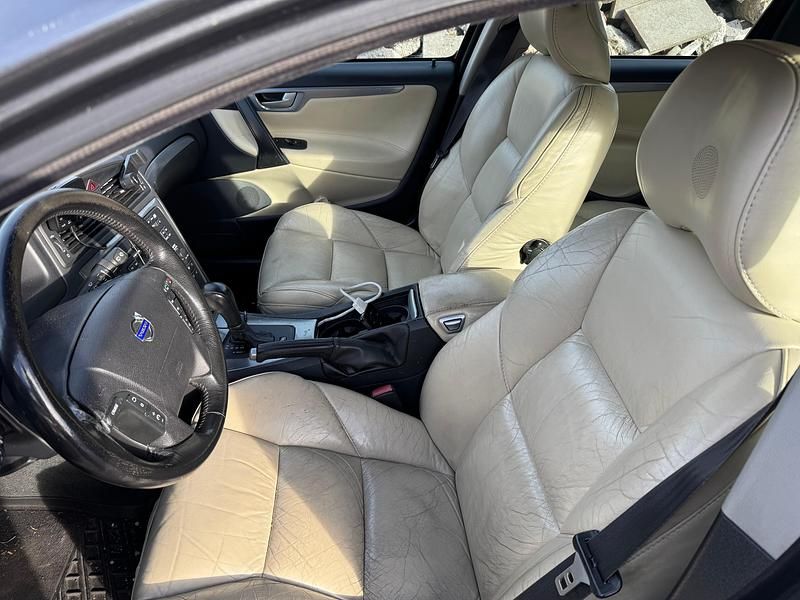 Gebraucht Volvo V70 Summum 163 PS (119 kW) 2005 Kombi