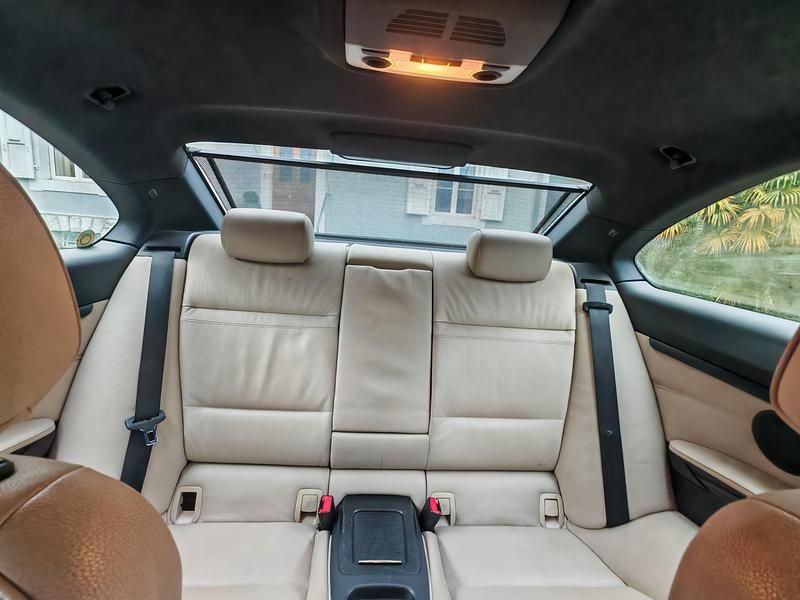 Gebraucht BMW 325 204 PS (150 kW) 2010 Coupé