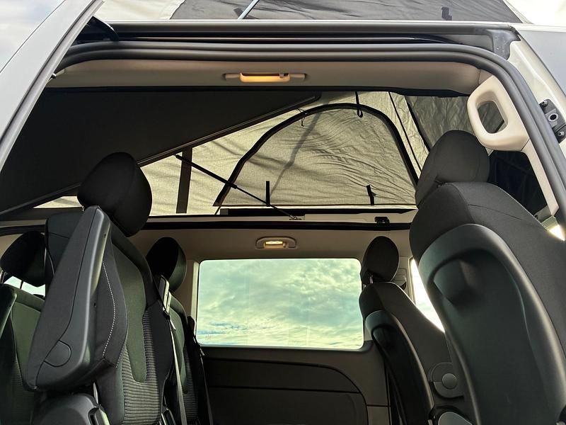 Gebraucht Mercedes V250 190 PS (139 kW) 2023 Van / Kleinbus