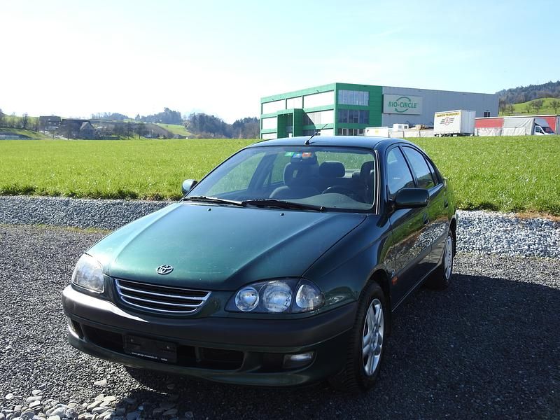 Gebraucht Toyota Avensis Sol 128 PS (94 kW) 1999