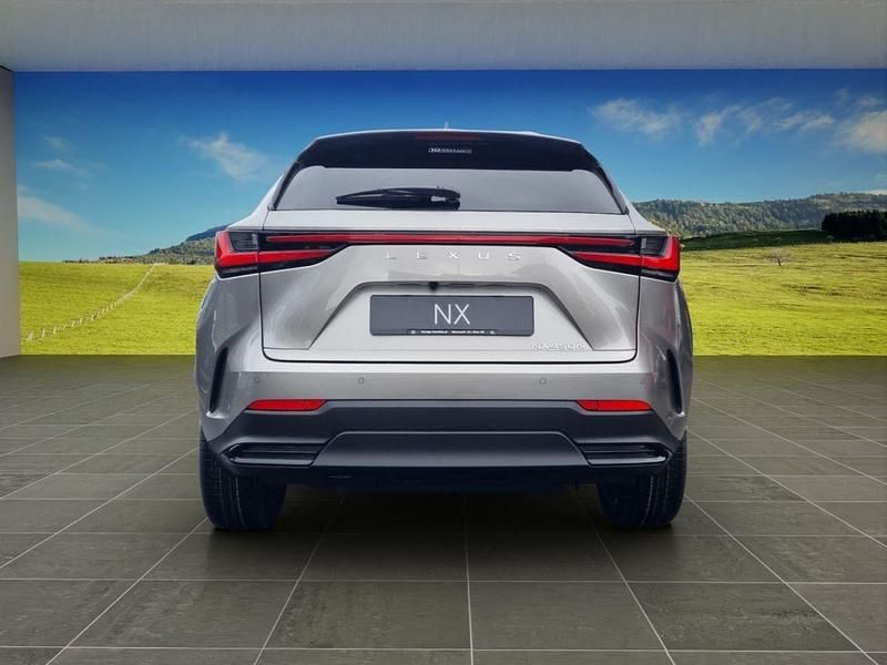 Neu Lexus NX450h+ 309 PS (227 kW) 2025 Silber SUV
