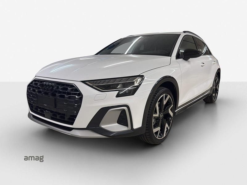 Gebraucht Audi A3 Attraction 150 PS (110 kW) 2025 Arkonaweiss Limousine