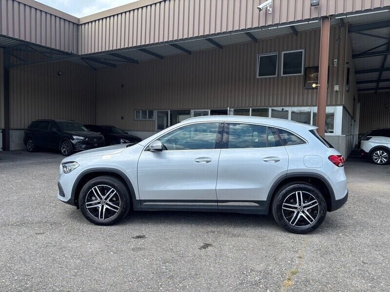 Gebraucht Mercedes GLA200 Progressive 163 PS (119 kW) 2022 SUV