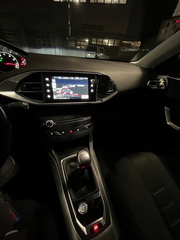 Gebraucht Peugeot 308 SW Allure 156 PS (114 kW) 2015 Kombi