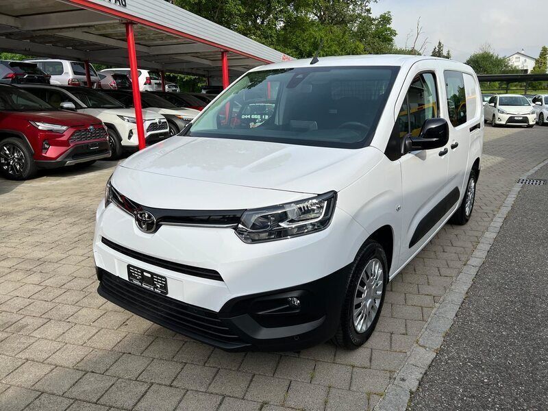 Gebraucht 2024 Toyota Proace Active Van / Kleinbus | CHF 32’956 - Bild 1/4