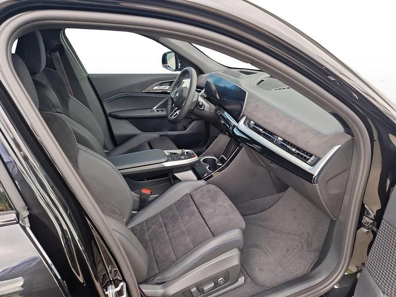 Gebraucht BMW iX2 M Sport 150 kW (204 PS) 2024 Schwarz SUV