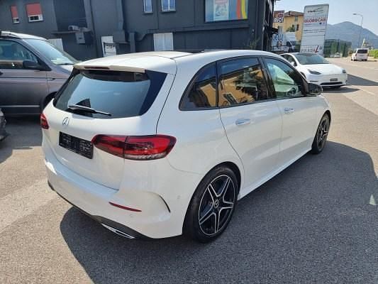 Gebraucht Mercedes B250 AMG line 224 PS (164 kW) 2021 Weiss Van / Kleinbus