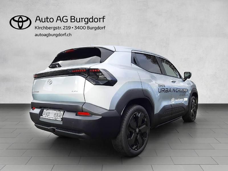 Neu Toyota Urban Cruiser Premium 135 kW (184 PS) 2026 Silber SUV
