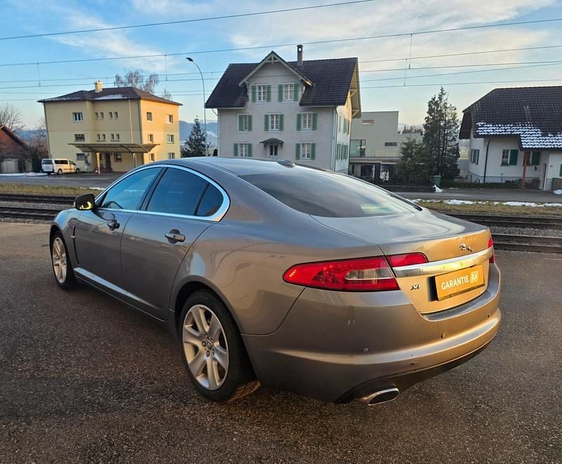 Gebraucht Jaguar XF Premium Luxury 207 PS (152 kW) 2009 Limousine