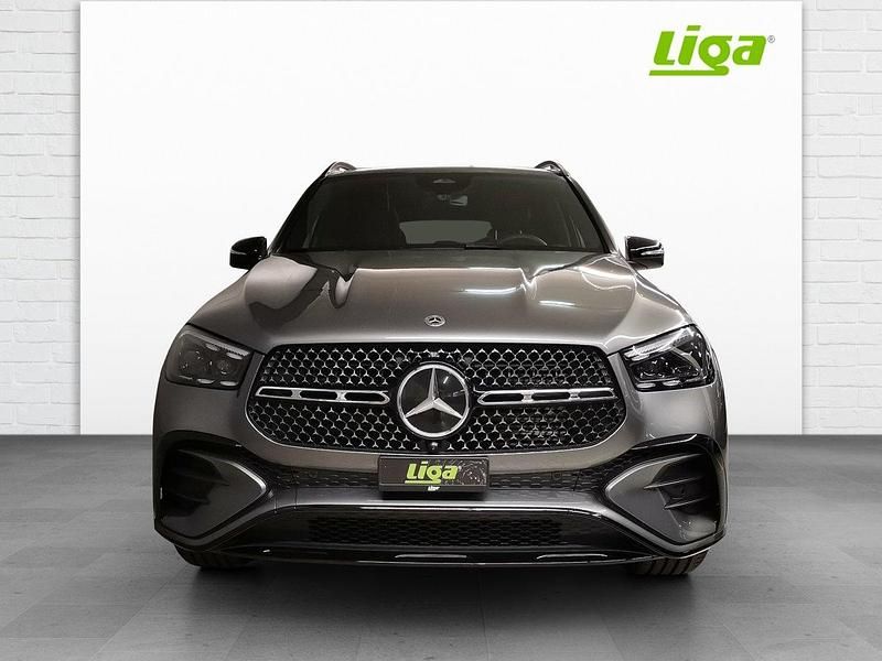 Neu Mercedes GLE300 AMG line 290 PS (213 kW) 2025 SUV
