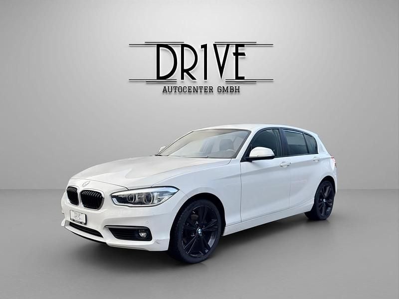 Weiss Gebraucht 2018 BMW 120 Sport Line Kleinwagen | CHF 15’900 (Superpreis) - Bild 1/3