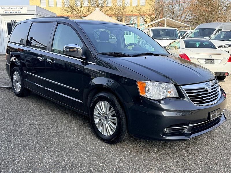 Gebraucht Lancia Voyager Platinum 283 PS (208 kW) 2013 Van / Kleinbus