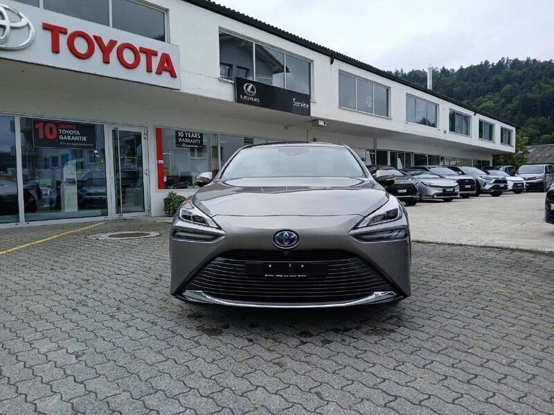Gebraucht Toyota Mirai Platinum 182 PS (133 kW) 2021 Silber Limousine