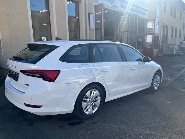 Gebraucht Skoda Octavia Ambition 110 PS (80 kW) 2022 Kombi