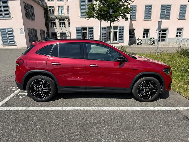 Gebraucht 2020 Mercedes GLA250 AMG line SUV | CHF 34’990 (Teuer) - Bild 1/4