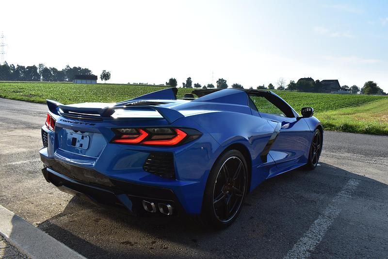 Neu Chevrolet Corvette Stingray 481 PS (353 kW) 2025 Blau Cabrio