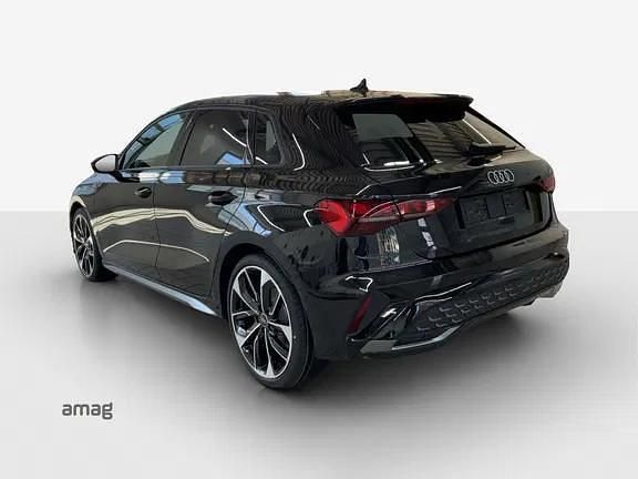 Neu Audi A3 Attraction 150 PS (110 kW) 2026 Mythosschwarz metallic Limousine