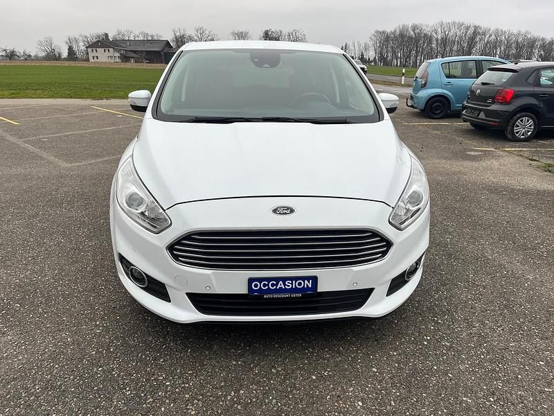 Gebraucht Ford S-MAX Trend 165 PS (121 kW) 2019 Van / Kleinbus