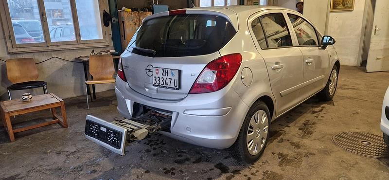 Gebraucht Opel Corsa Enjoy 90 PS (66 kW) 2009 Kleinwagen