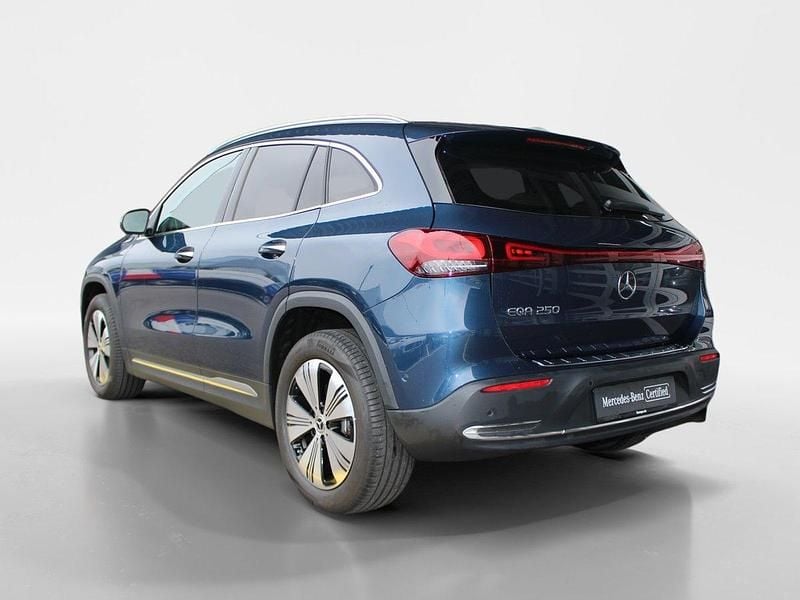 Gebraucht Mercedes EQA250 Progressive 139 kW (190 PS) 2021 Blau SUV