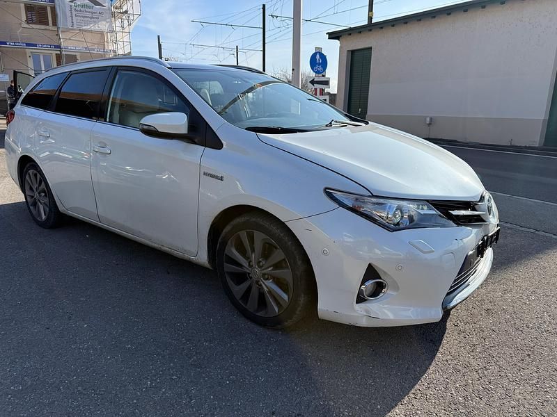 Gebraucht Toyota Auris Touring Sports Luna 136 PS (100 kW) 2014 Kombi