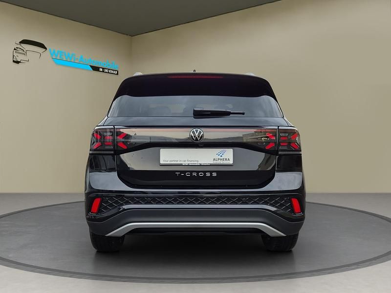 Gebraucht VW T-Cross R-line 150 PS (110 kW) 2025 SUV