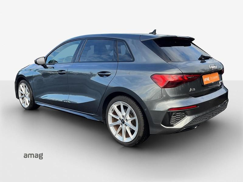 Gebraucht Audi A3 Sportback e-tron S-Line 150 PS (110 kW) 2023 Kleinwagen
