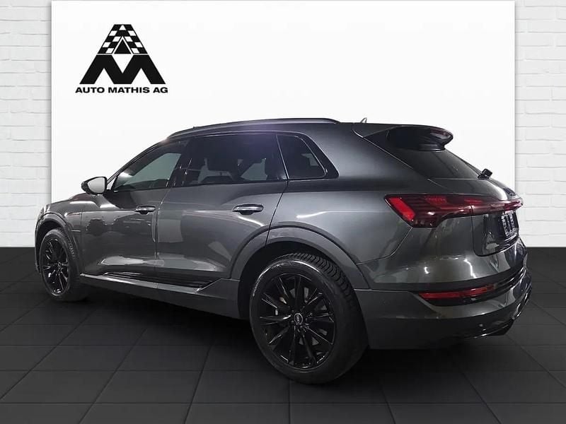 Gebraucht Audi e-tron Black Edition 300 kW (408 PS) 2025 Gray SUV