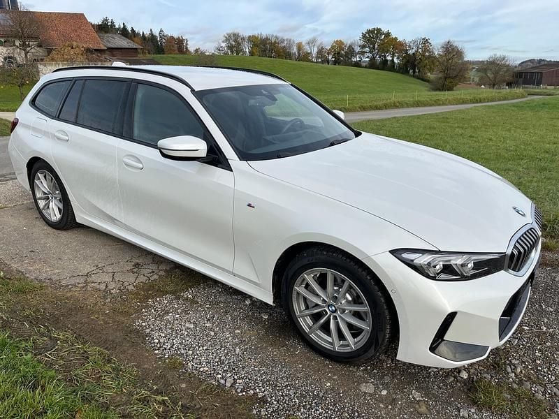 Gebraucht BMW 330 M Sport 245 PS (180 kW) 2024 Kombi