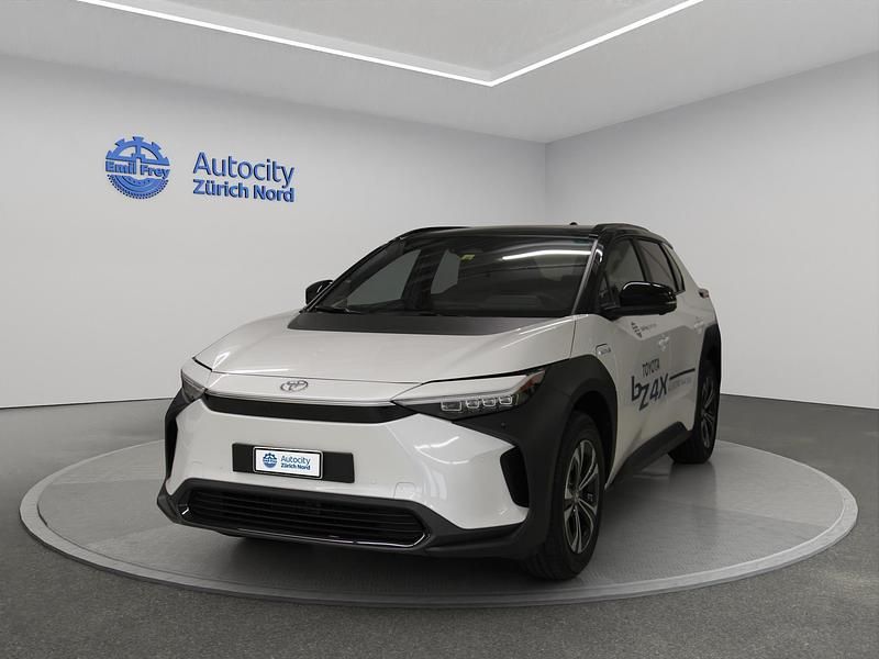 Weiss Gebraucht 2024 Toyota bZ4X Style SUV | CHF 32’999 (Fairer Preis) - Bild 1/4