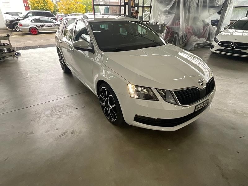 Gebraucht Skoda Octavia Ambition 115 PS (84 kW) 2019 Kombi