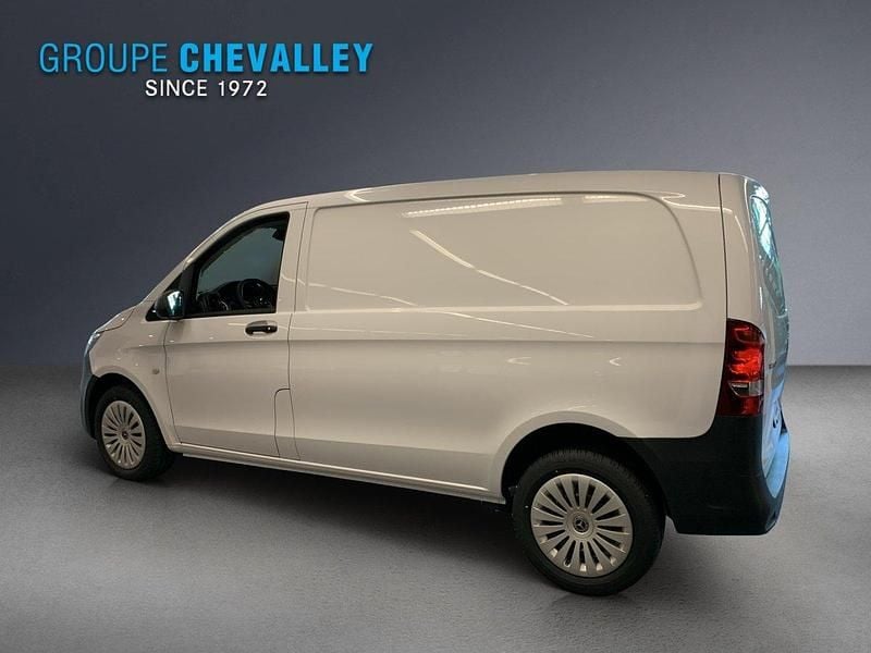Neu Mercedes Vito 136 PS (100 kW) 2025 Van
