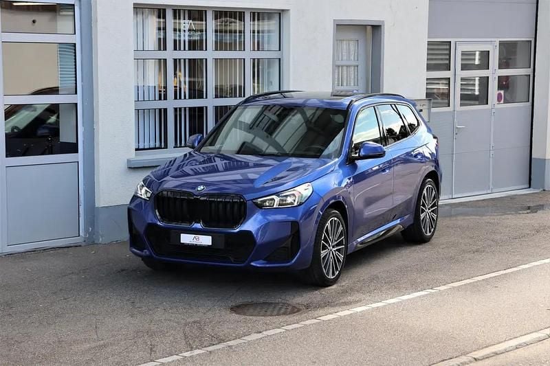 Blau Gebraucht 2025 BMW X1 M Sport SUV | CHF 42’850 (Etwas zu teuer) - Bild 1/4