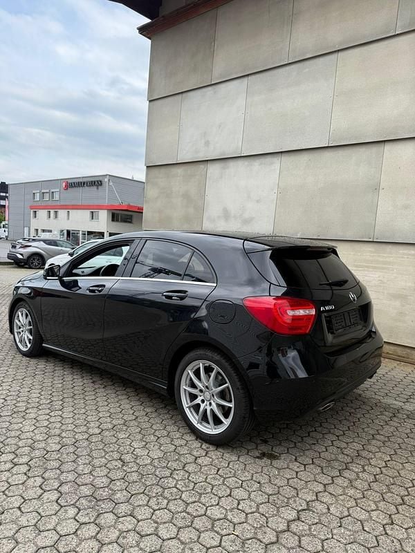 Gebraucht Mercedes A180 122 PS (89 kW) 2013