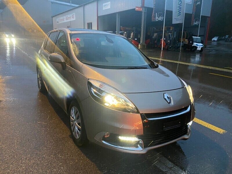 Gebraucht 2012 Renault Scénic III Dynamique Van / Kleinbus | CHF 3’590 (Fairer Preis) - Bild 1/4
