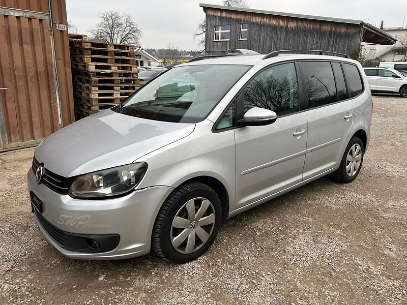 Gebraucht 2012 VW Touran Comfortline Van / Kleinbus | CHF 3’600 (Etwas zu teuer) - Bild 1/4