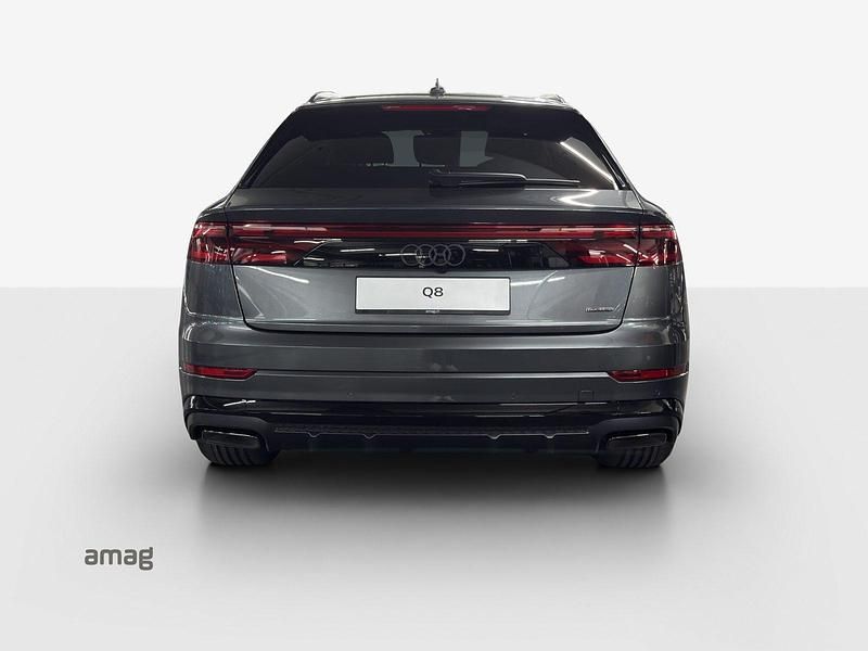 Neu Audi Q8 Ambiente 286 PS (210 kW) 2025 Daytonagrau perleffekt SUV