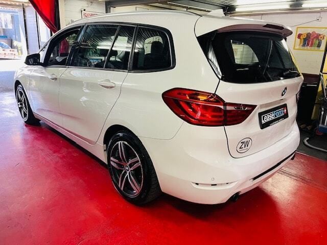 Gebraucht BMW 220 Gran Tourer Sport Line 190 PS (139 kW) 2015 Van / Kleinbus