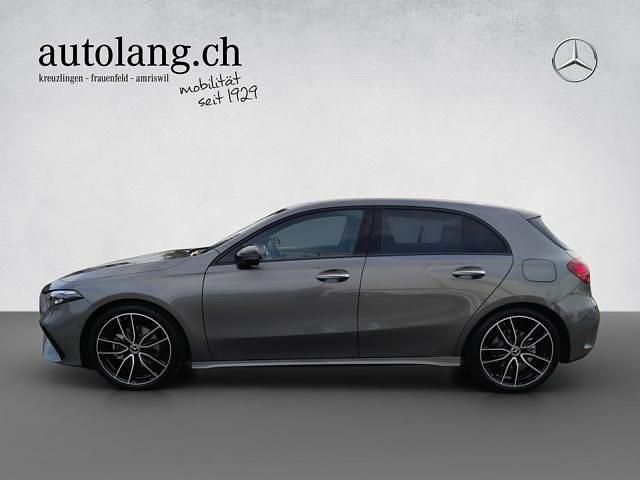 Gebraucht Mercedes A200 AMG line 177 PS (130 kW) 2025 Grau Limousine