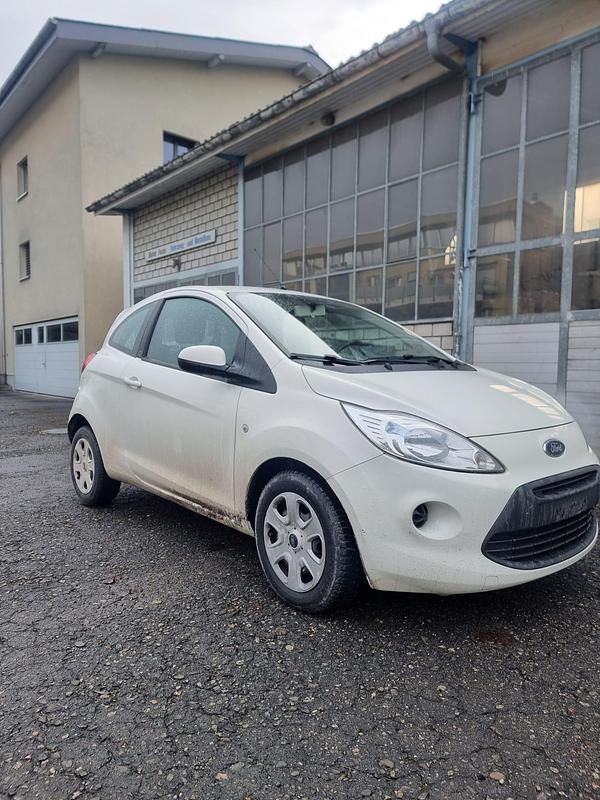 Gebraucht Ford Ka Trend 69 PS (50 kW) 2012 Kleinwagen