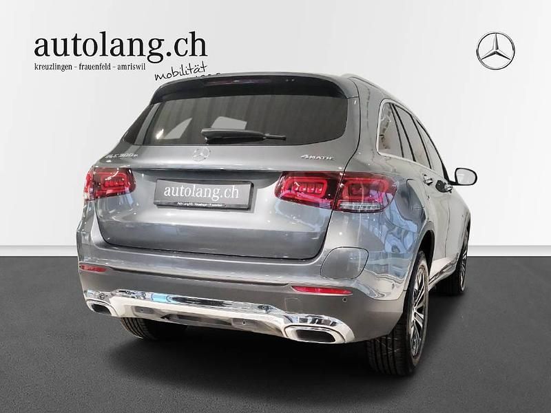 Gebraucht Mercedes GLC300e Exclusive 333 PS (244 kW) 2021 Grau SUV