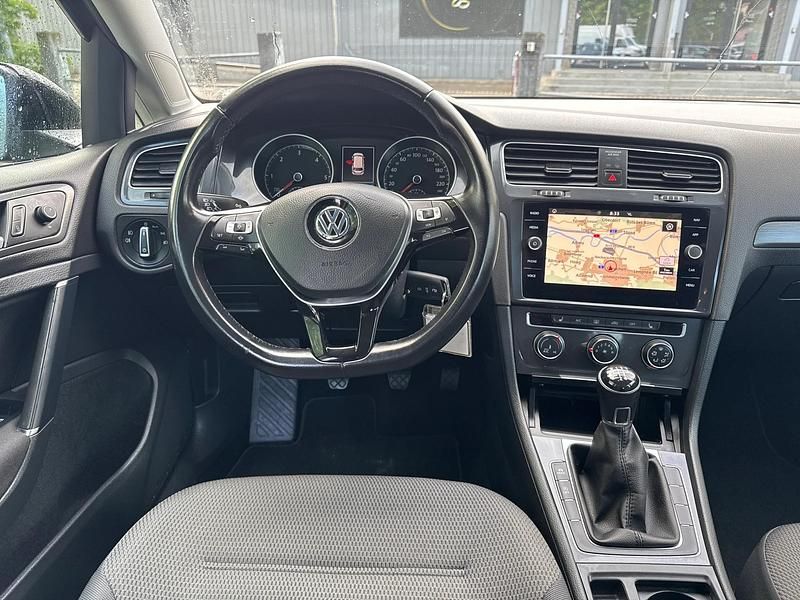 Gebraucht VW Golf VII Comfortline 115 PS (84 kW) 2019 Kombi