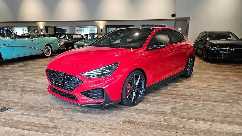 Rot Gebraucht 2025 Hyundai i30 | CHF 40’949 (Fairer Preis) - Bild 1/4