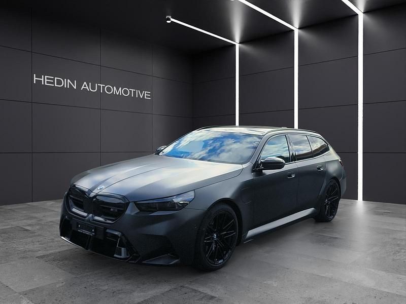 Grau Neu 2025 BMW M5 Comfort Edition Kombi | CHF 154’900 (Fairer Preis) - Bild 1/4