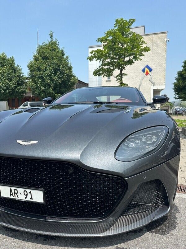 Gebraucht Aston Martin DBS 725 PS (533 kW) 2018 Coupé