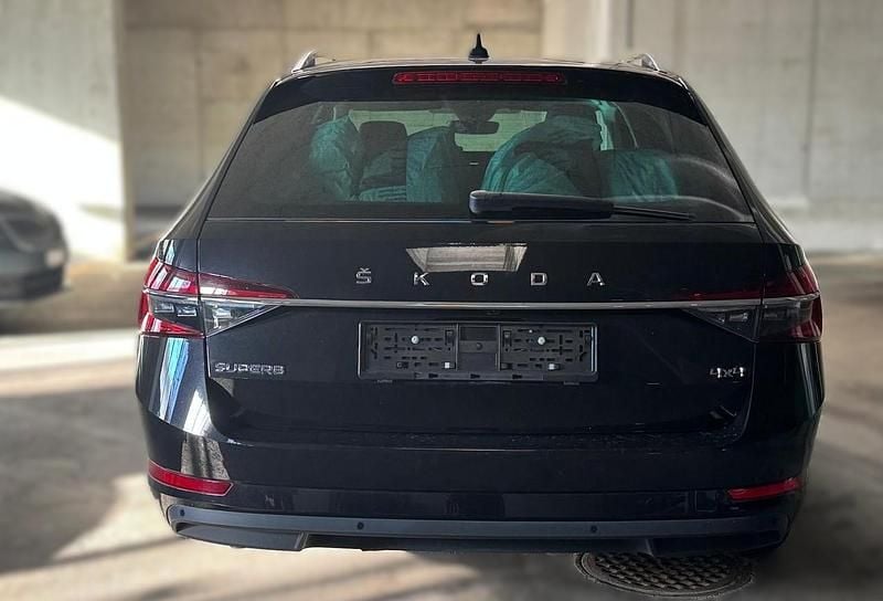 Gebraucht Skoda Superb Style 200 PS (147 kW) 2023 Kombi