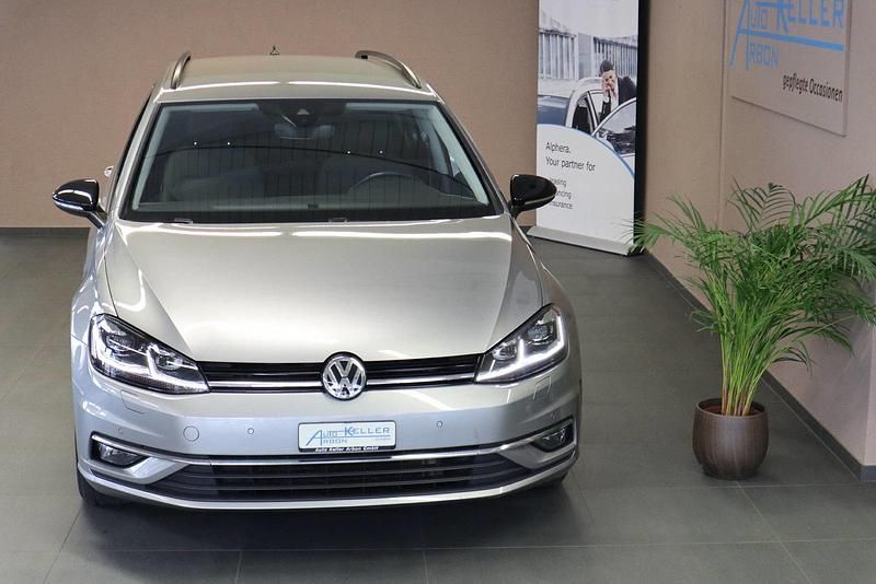 Gebraucht VW Golf VII Comfortline 150 PS (110 kW) 2018 Kombi