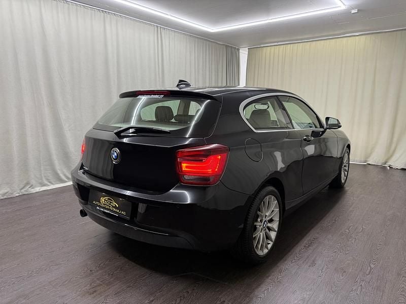 Gebraucht BMW 116 Sport Line 136 PS (100 kW) 2013 Schwarz Kleinwagen